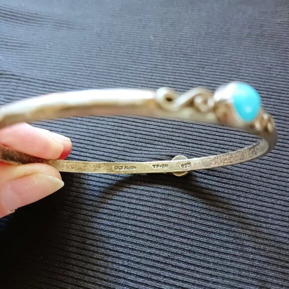 Vintage Turquoise & Sterling Silver Bangle - Picture 2 of 3